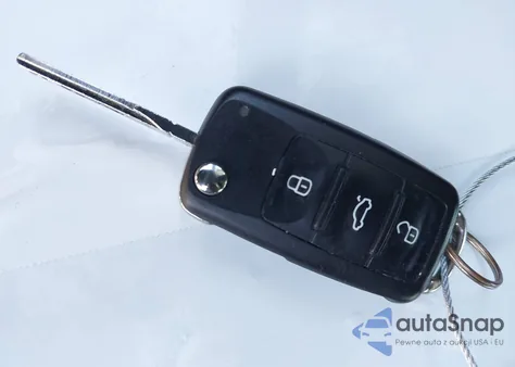 2019 Volkswagen Beetle 2.0T Final Edition Se/2.0T Final Edition Sel/2.0T S z USA, uszkodzony, nr VIN 3VWFD7AT5KM711500